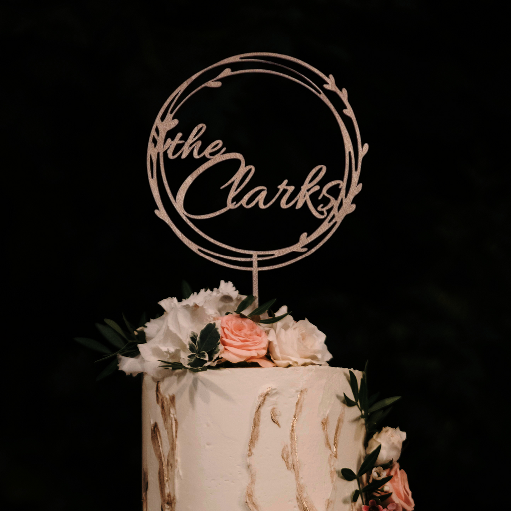 Personaliziran tortni okras (cake topper) - Priimek