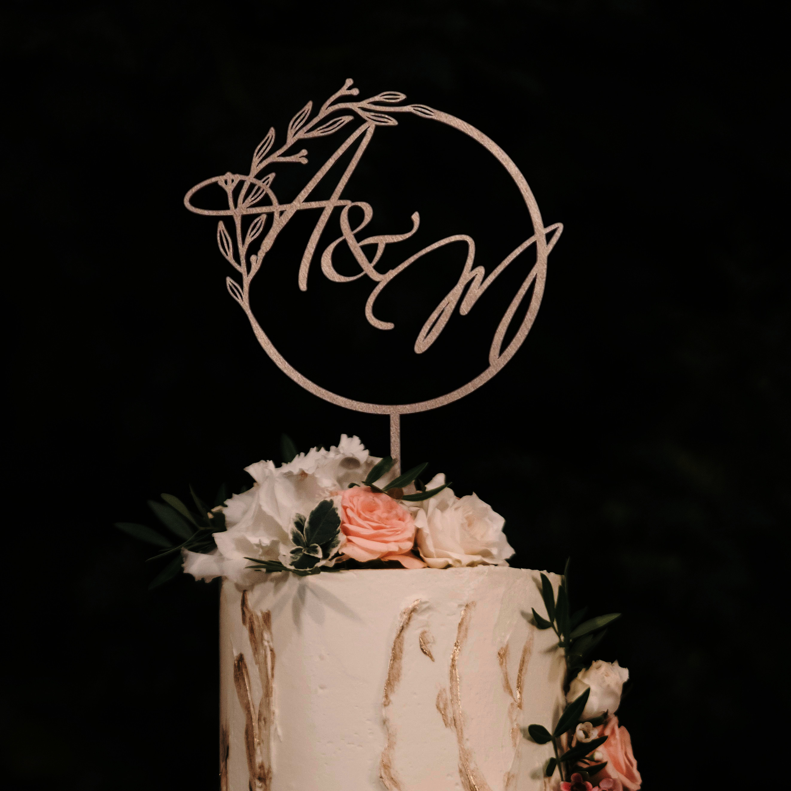 Tortni okras (cake topper) - A&B