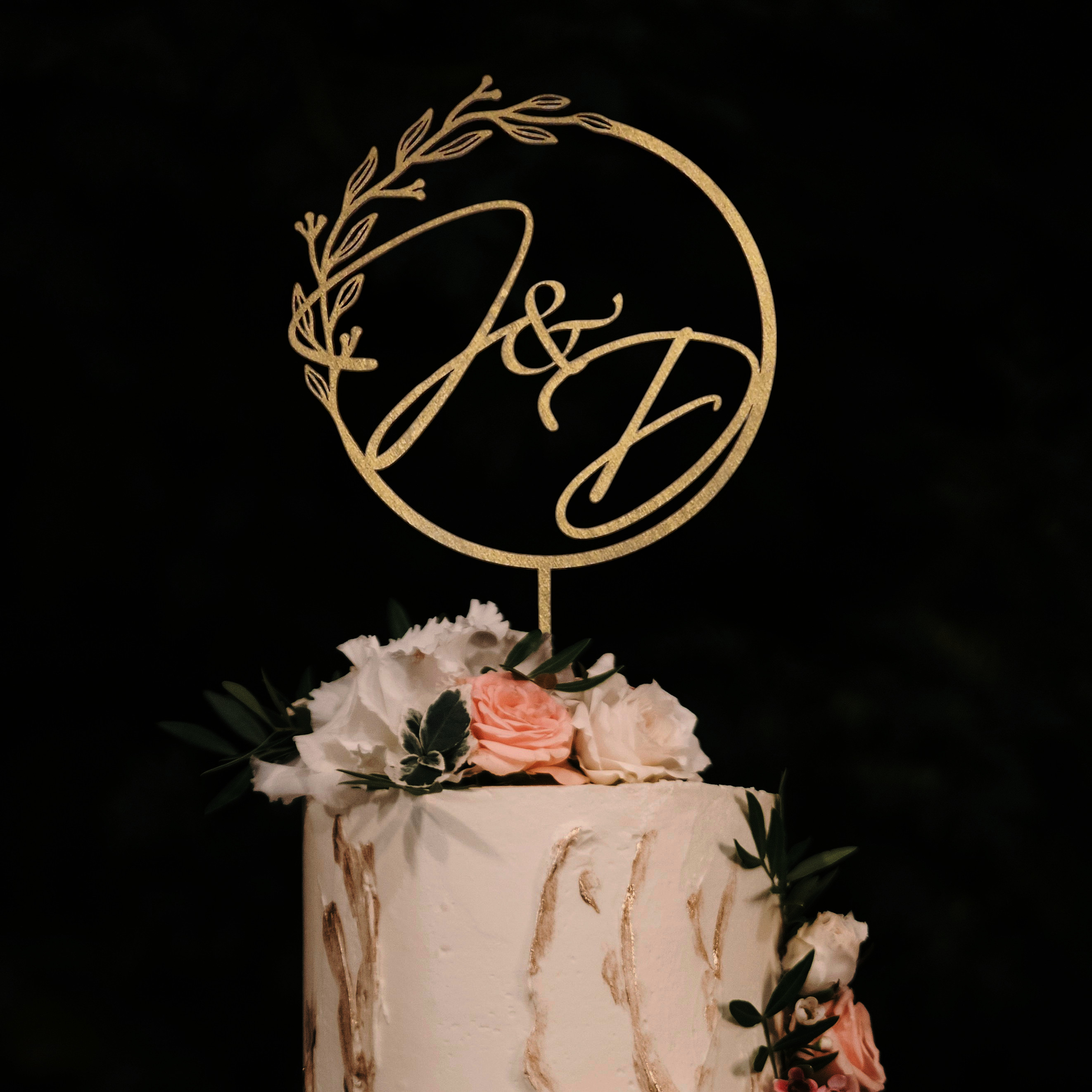 Tortni okras (cake topper) - A&B